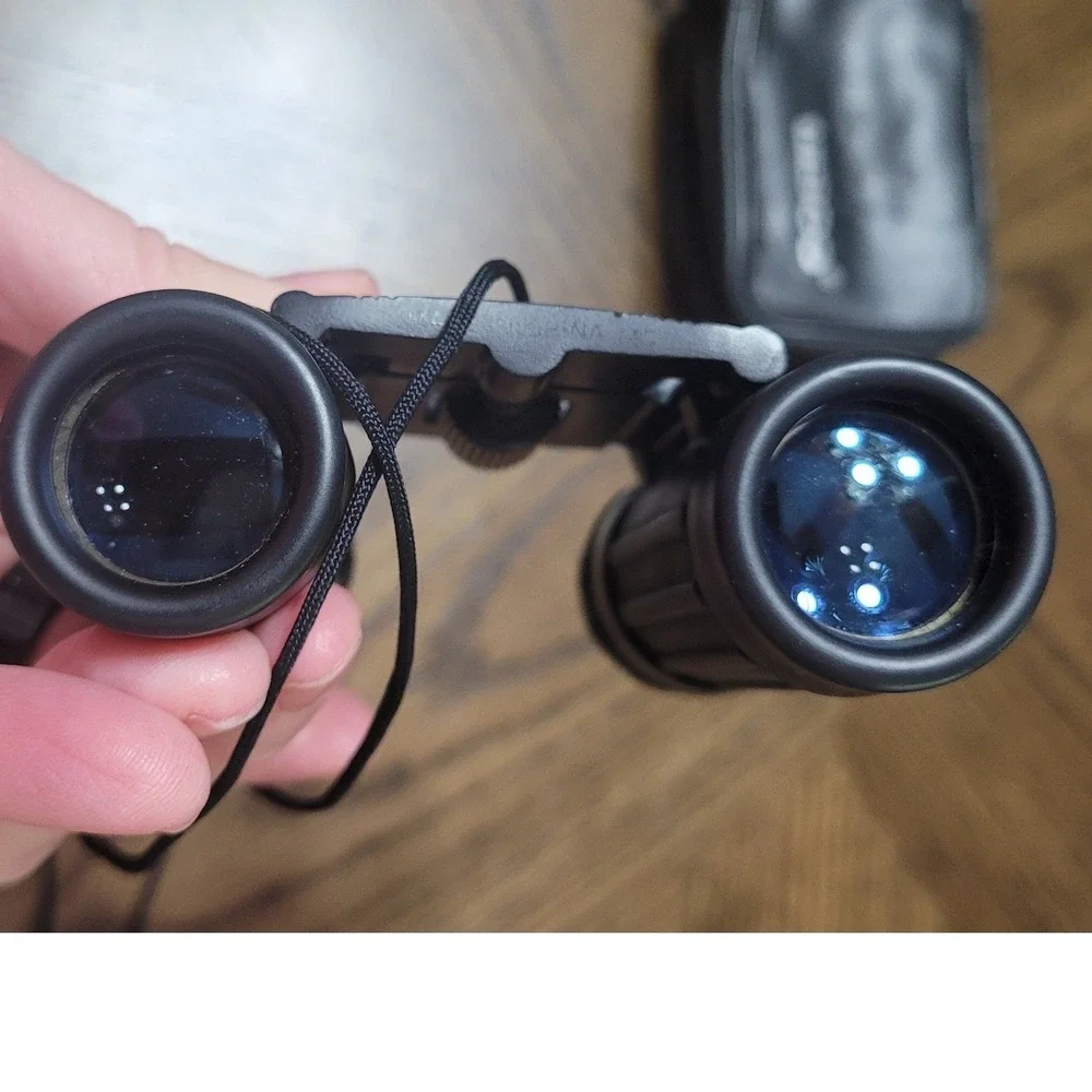 Tasco 8x21 Compact Binoculars Black Fully Coated Optics 165RB with Case